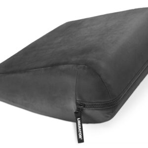 Liebeskissen „Jaz“ in ergonomischer Keilform