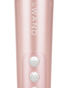 Massagestab „Petite Rechargeable Vibrating Massager“ in Reisegröße